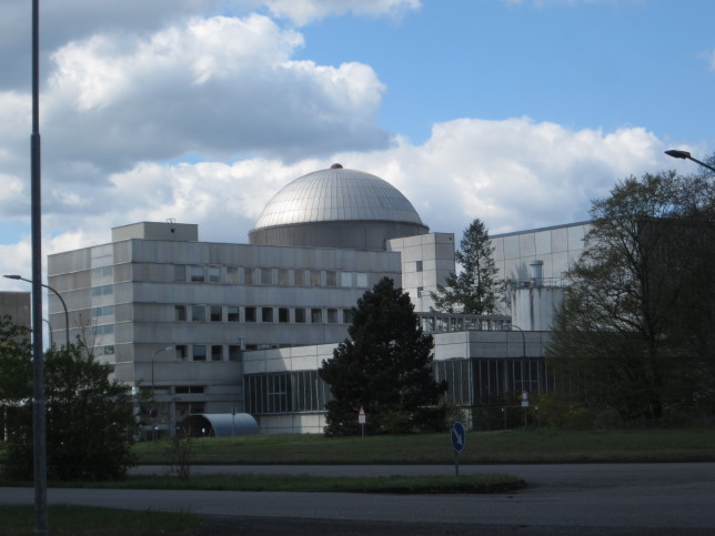 Forschungsreaktor des Kernforschungszentrums Karlsruhe (Bild: Klaus Dapp)