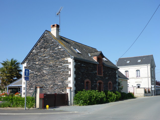 Bruchsteinhaus in St-Mathurin-sur-Loire (Bild: Klaus Dapp)