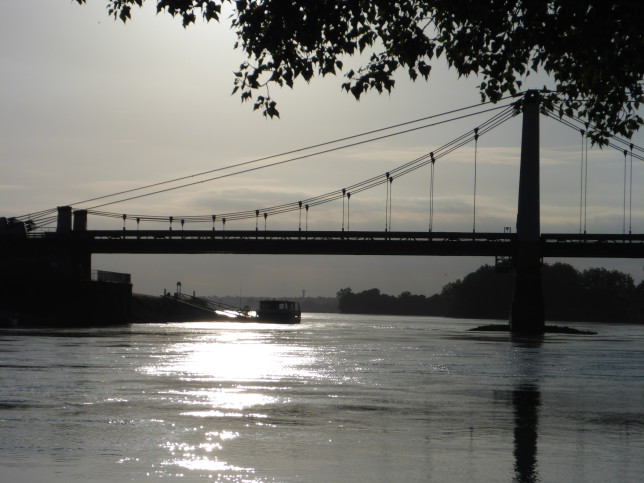 Brücke über die Loire in Montjean-sur-Loire (Bild: Klaus Dapp)