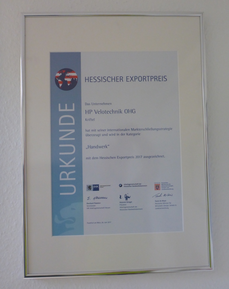 Urkunde zum Hessischen Exportpreis 2017 (Bild: Klaus Dapp)