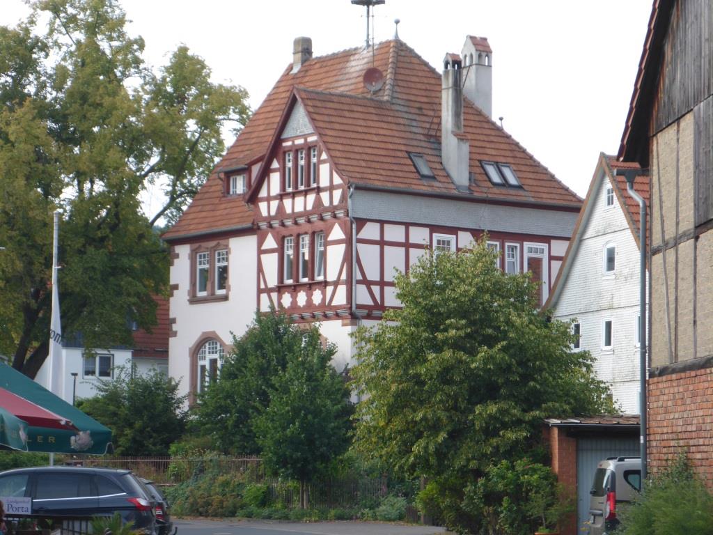 Altes Schulhaus im Schlitzer Ortsteil Pfordt (Bild: Klaus Dapp)