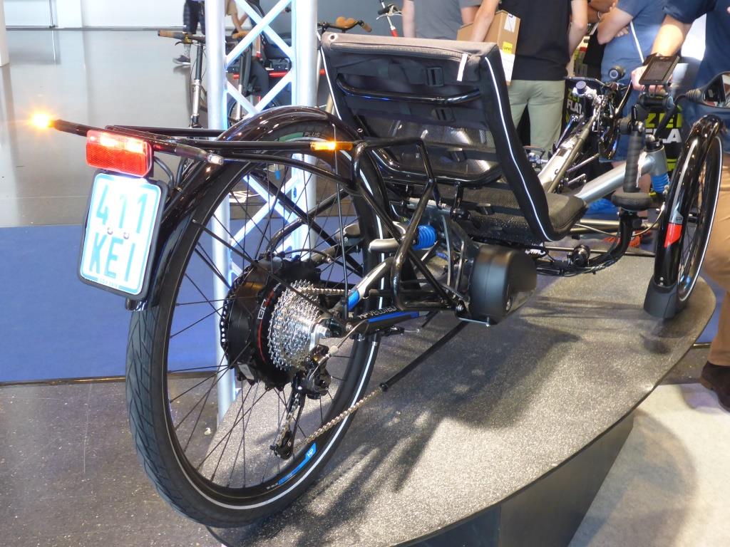 Das neue schnelle E-Bike-Scorpion von HP Velotechnik „Blinker links“ (Bild: Klaus Dapp)
