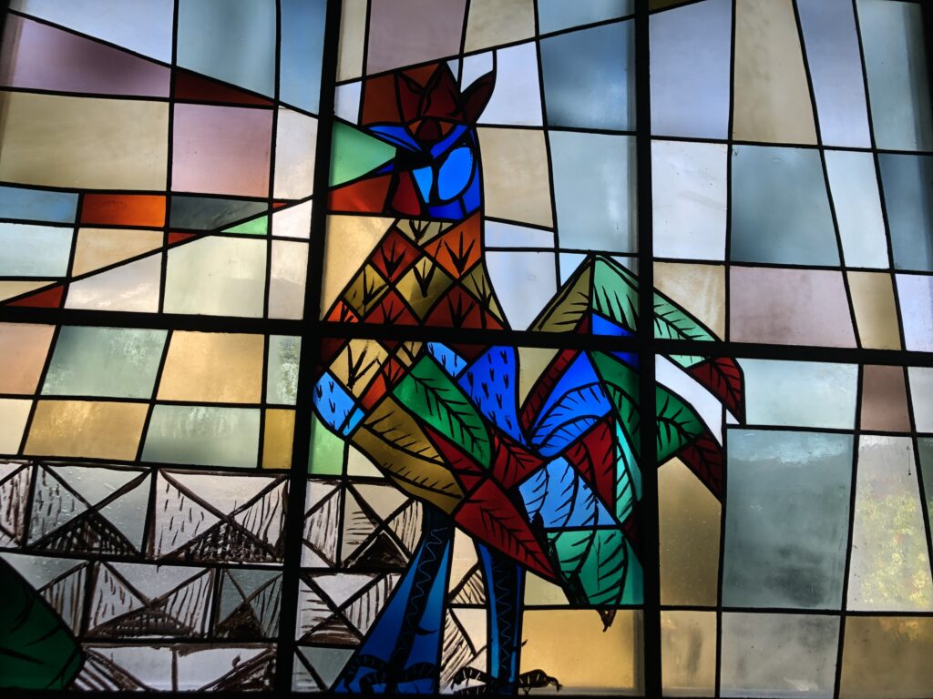 Ausschnitt aus dem von Otto Dix entworfenen Kirchenfenster in Kattenhorn (Bild: Klaus Dapp)
