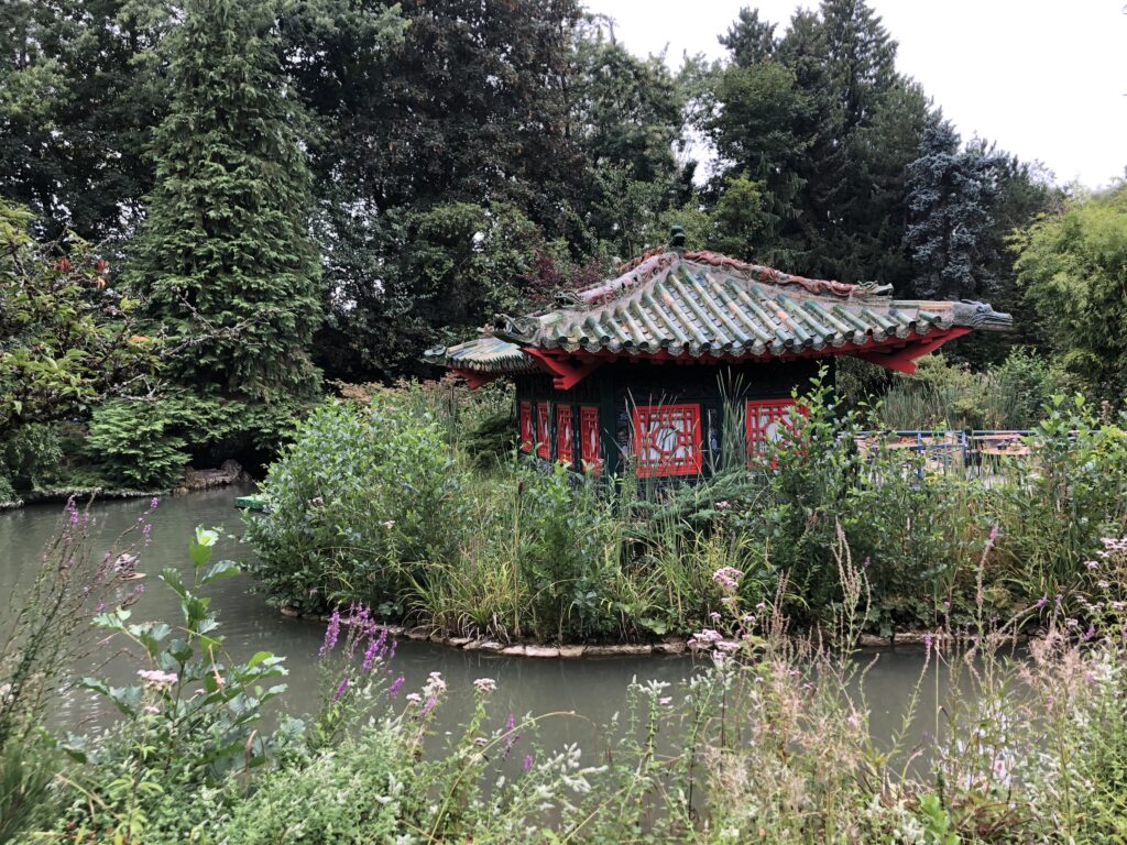 Pagode im asiatischen Garten in Münzesheim (Bild: Klaus Dapp)