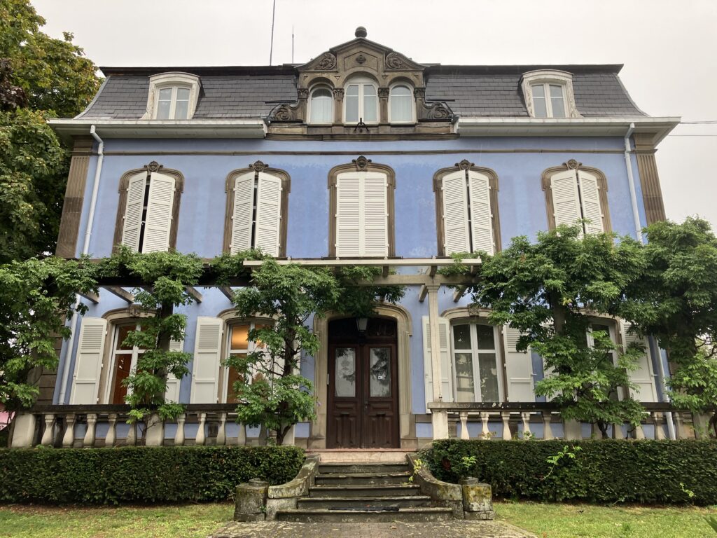 Verwaltungsgebäude des Elsass Management Service (Bild: Klaus Dapp)