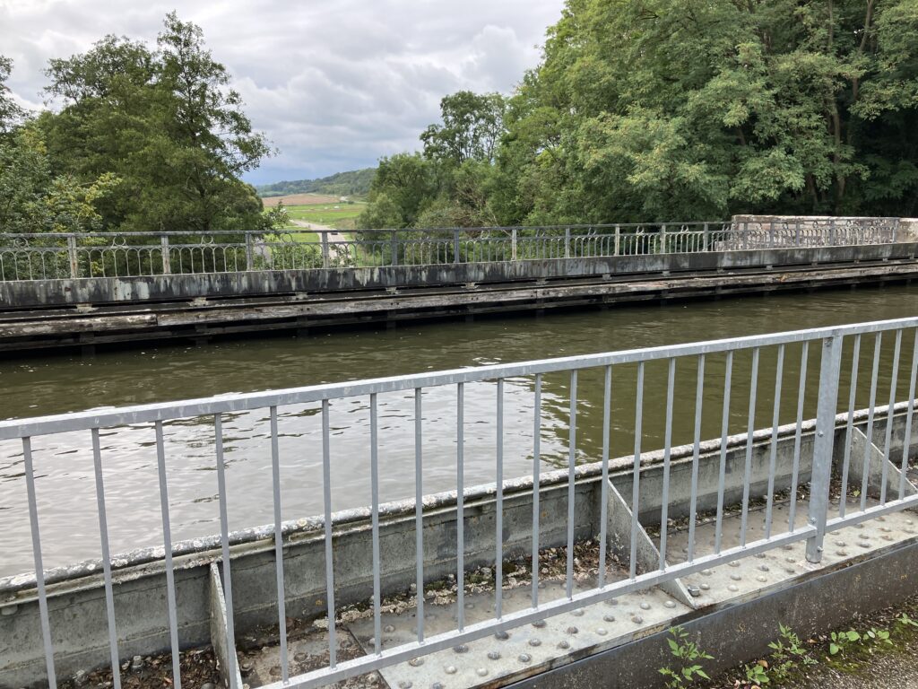 Kanalbrücke über die Sarre / Saar bei Hesse (Bild: Klaus Dapp)
