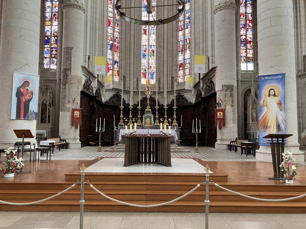 Altar der Basilika St-Nicolas in Saint-Nicolas-de-Port (Bild: Klaus Dapp)